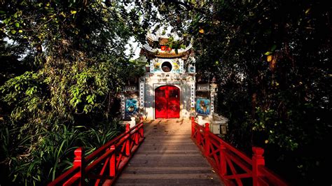 Ngoc Son Temple