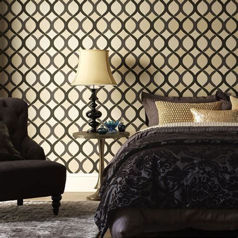 20 Trendy Bedrooms With Geometric Wallpaper Designs | Home Design Lover