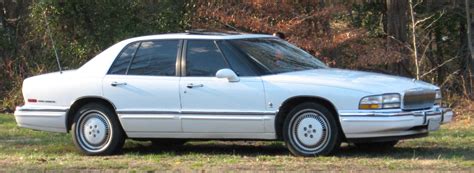 1995 Buick Park Avenue - Information and photos - MOMENTcar