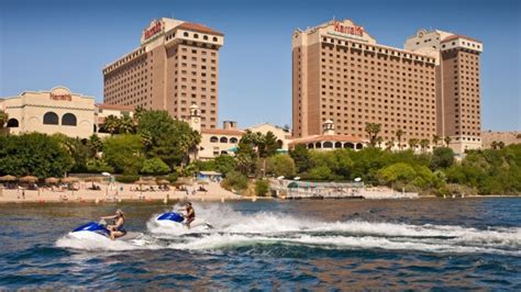 Laughlin Rooms & Suites - Beach & Riverfront | Harrah's Laughlin