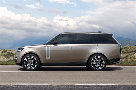 2023 Range Rover SUV | Uncrate