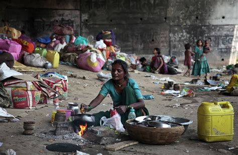 New Poverty Formula Proves Test for India - WSJ