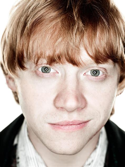 File:Ron-Weasley-harry-potter-and-the-deathly-hallows-movies-17179892 ...