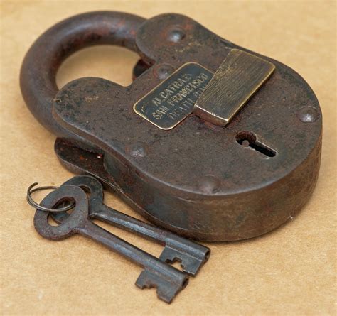 Skeleton key lock, Locks, Antique keys