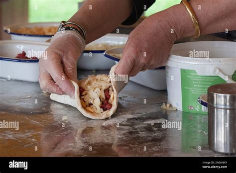 Making a traditional Cornish Pasty Stock Photo - Alamy