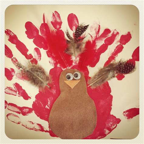 Thanksgiving Handprint Turkeys! | Gettin' Crafty with Natalie