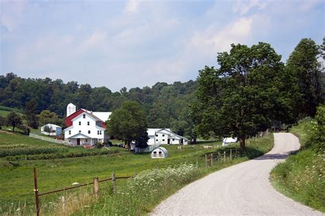 10 Things To Do In Amish Country Ohio - Linda On The Run