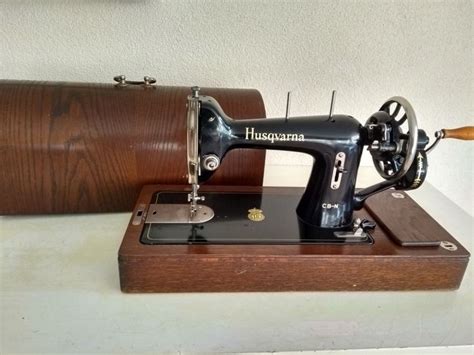 Beautiful Husqvarna sewing machine - Catawiki