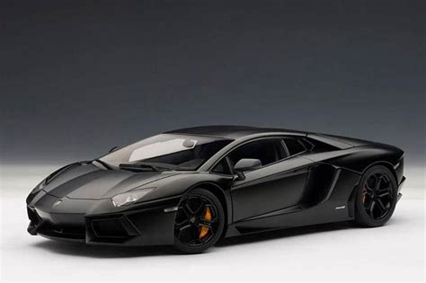 AUTOart Lamborghini Aventador LP700-4 Nero Nemesis Matt Black 74661 ...