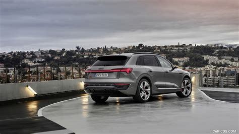 Audi Q8 E Tron 2024 - Tim Lezlie