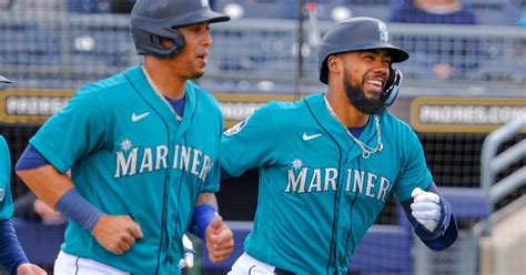 Photos: Mariners vs. Guardians at spring training | The Seattle Times