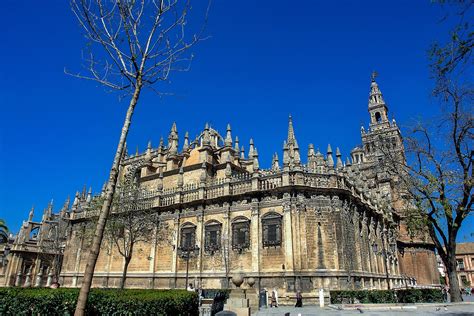 Seville Cathedral - Nomads Travel Guide