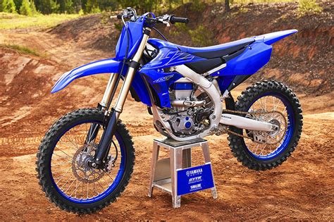 First Look: 2022 Yamaha Four-Stroke Models - Dirt Bike Test