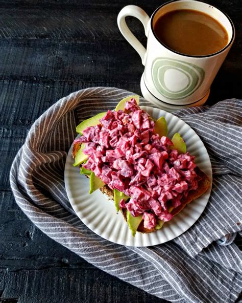 Mango & Tomato: Meatless Monday: Pickled Beet & Egg Salad On Avocado ...