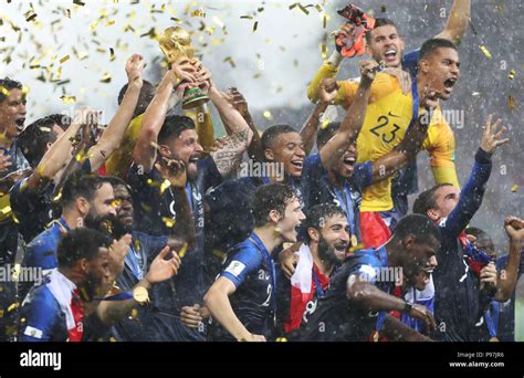 France celebrate with the trophy after winning the FIFA World Cup Final ...