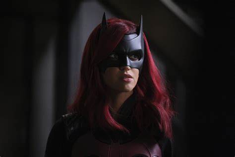 Batwoman Season 2 Will Cast New Lead Character and Ditch Kate Kane ...