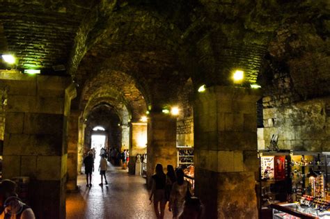 15+ Crazy Things To Do In Split, Croatia At Night — The Purposely Lost