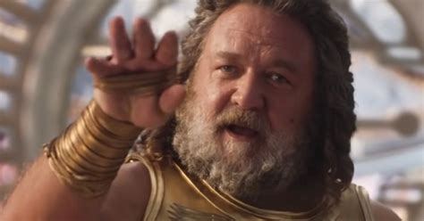 Thor: Love and Thunder's Zeus Will See Russell Crowe Reference Gladiator