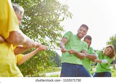 Two Teams Competing Tug War Team Stock Photo 1533571730 | Shutterstock