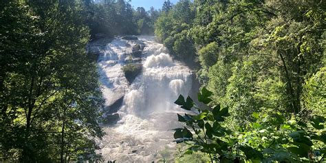 25 of the Best Waterfalls in North Carolina