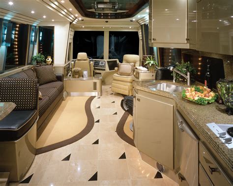 Motorhomes for rent or lease with Private Driver