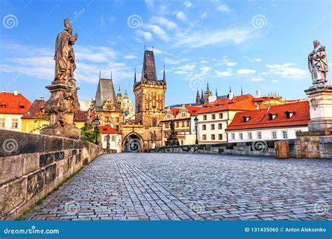 Famous Charles Bridge Over the Vltava River in Prague, Czech Rep Stock ...