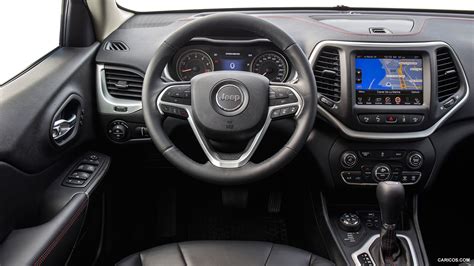 2014 Jeep Cherokee Trailhawk (Euro Version) | Interior