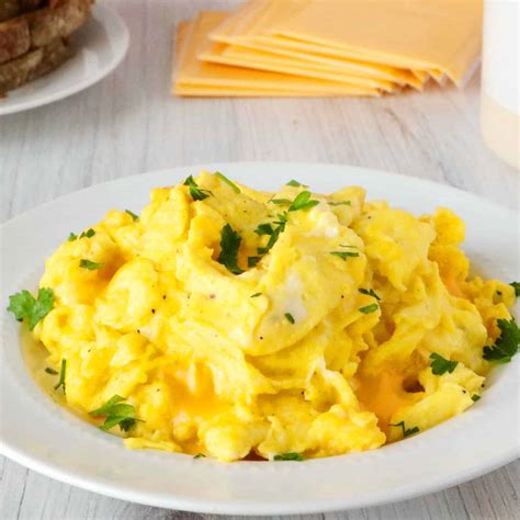 Scrambled Eggs With Cheese - The Anthony Kitchen