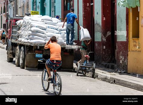 Cuban people lifestyle and culture Stock Photo - Alamy