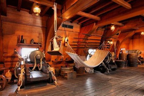 9 best captain's quarters (pirate ship bedroom) images on Pinterest ...