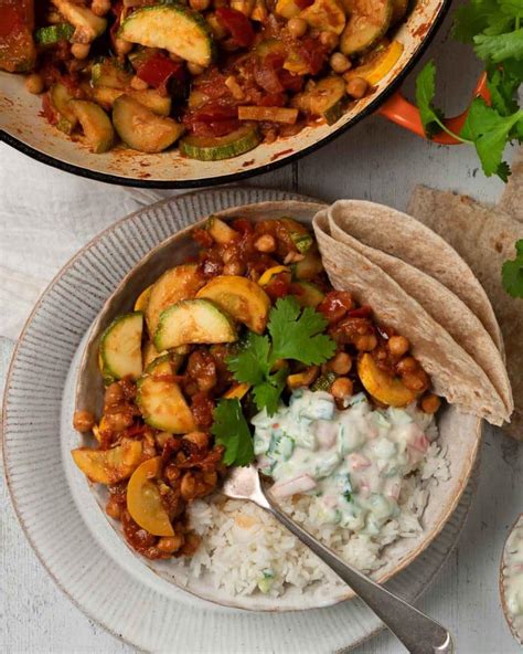 Courgette Curry with Chickpeas – The Vegan Larder