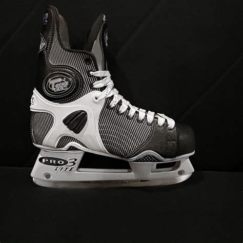 CCM NEW! Tacks 1052 (Original) Size 8D | Hockey Skates