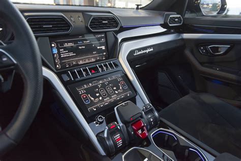 Lamborghini Urus Interior Review | Cabinets Matttroy