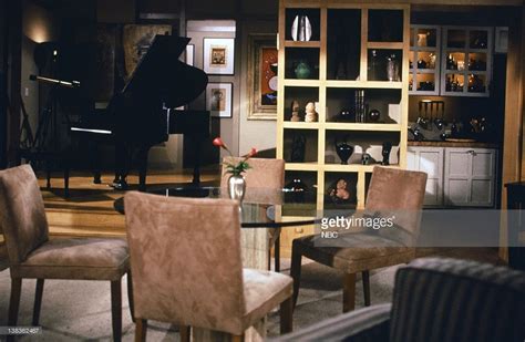 Frasier and Martin Crane's apartment | Modern retro decor, Home, Cozy house