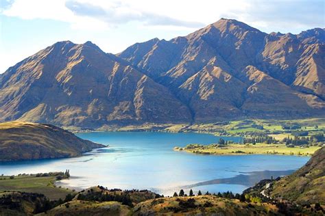 New Zealand Hiking Tours | Hiking New Zealand | Walking Tours