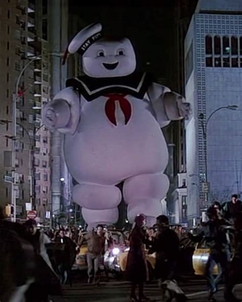 GHOSTBUSTERS' Stay Puft Marshmallow Man - Behind-the-Scenes Info Video ...