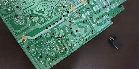 What is a PTC Thermistor? - ElectronicsHacks