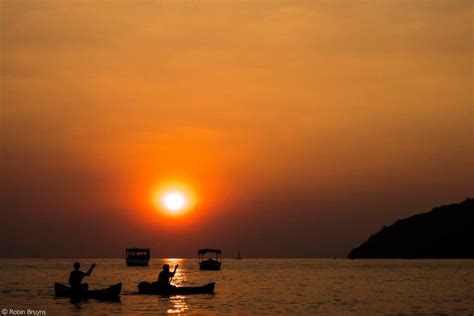 Lake Malawi - freshwater beach & island paradise - Africa Geographic