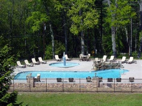 Heart of the Poconos Casino Resort Has Wi-Fi and Private Yard - UPDATED ...