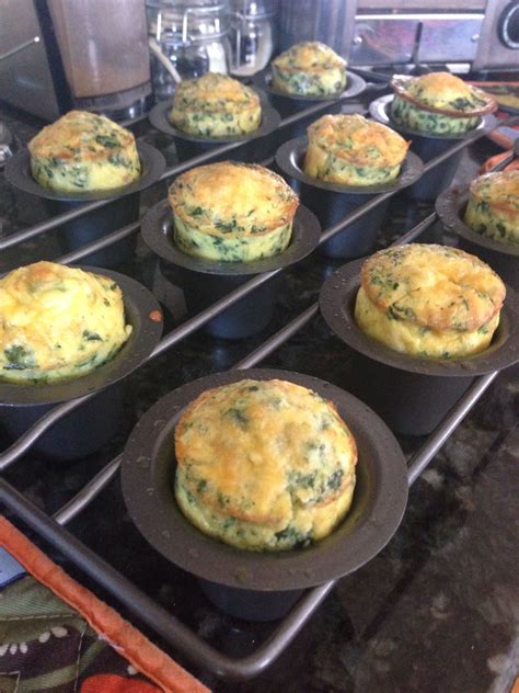 Spinach & Turkey Sausage Egg Muffins: 10 eggs, 3 turkey sausage links ...