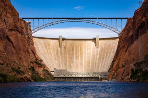 Glen Canyon Dam - US Route 89