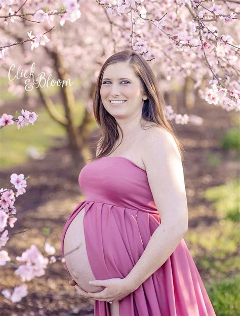 Click and Bloom - Maternity Shoot, poses, gown, spring Twin Pregnancy ...