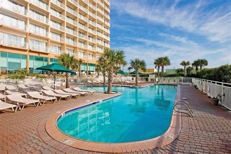 12 Best Wilmington Beach Hotels | PlanetWare (2022)