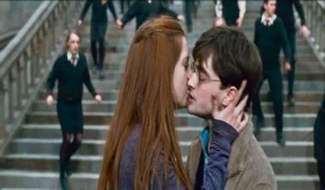 Image - DH - Ginny kiss Harry (01).jpg - Harry Potter Wiki