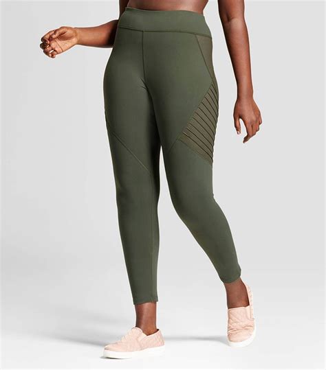 The Best Plus-Size Yoga Pants | Who What Wear