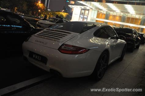 Porsche 911 spotted in Kuala Lumpur, Malaysia on 08/05/2012