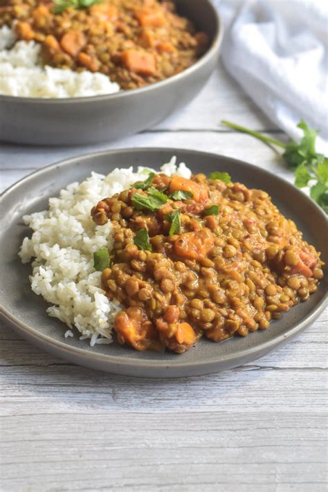 Slow Cooker Lentil Curry - Thyme & Love