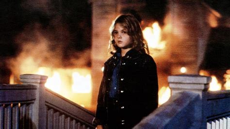 Zac Efron Is Remaking Stephen King’s Firestarter | GIANT FREAKIN ROBOT