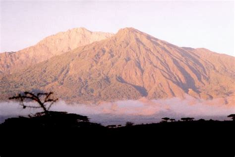 Mount_Meru_tanzania_hiking | Colors of Zanzibar