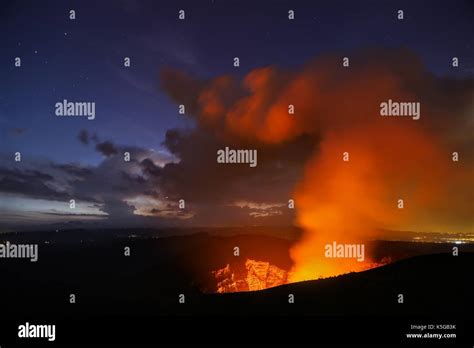 Masaya volcano active lava lake Nicaragua Stock Photo - Alamy